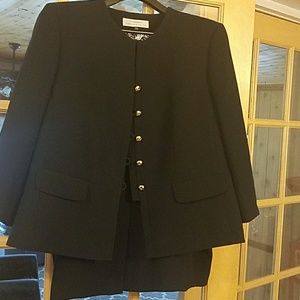Black Tahari skirt and jacket suit set